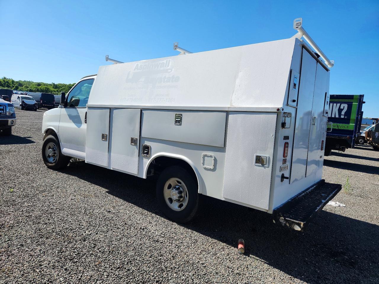 2020 Chevrolet Express Utility / Service Truck - Фото 2