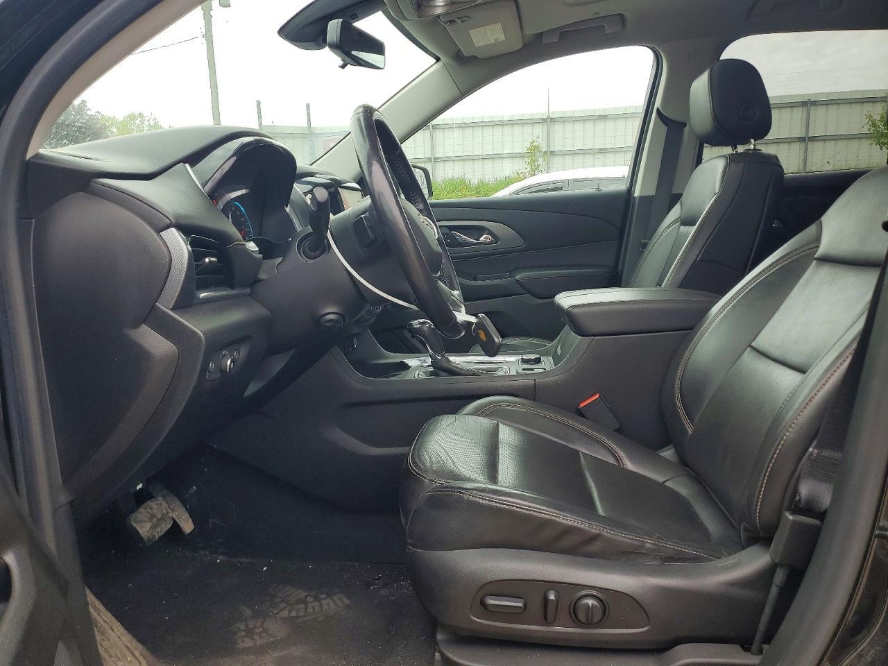 2018 Chevrolet Traverse Premier - Фото 7