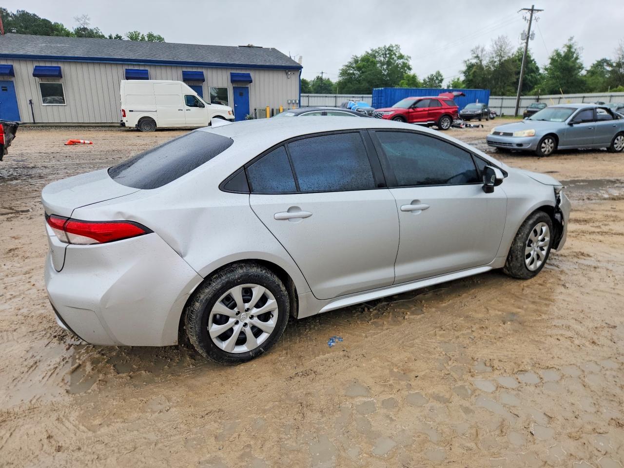 2022 Toyota Corolla Le - Фото 3