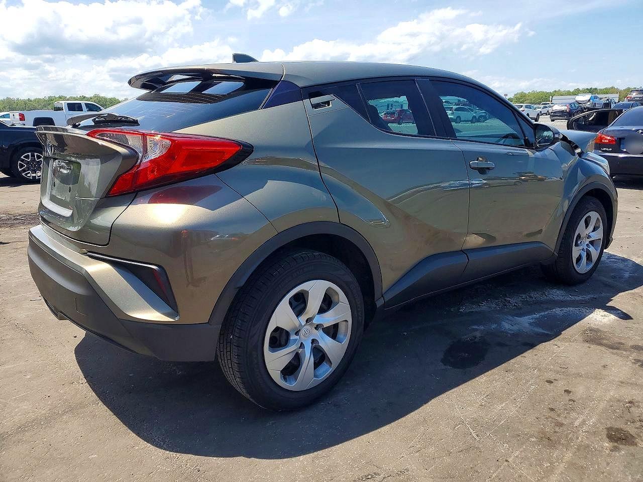 2021 Toyota C-Hr Xle - Фото 3