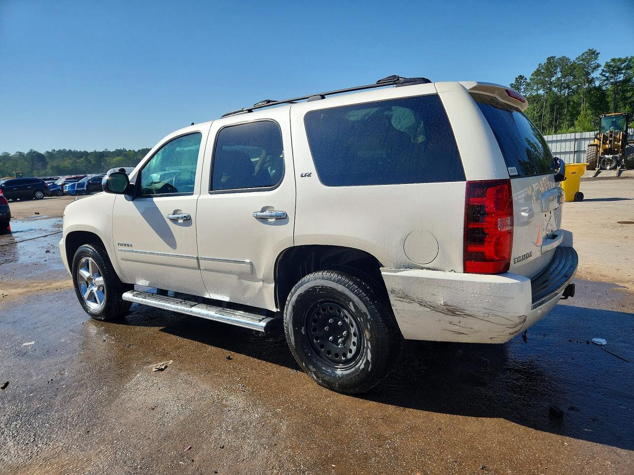 2014 Chevrolet Tahoe K1500 Ltz - Image 2