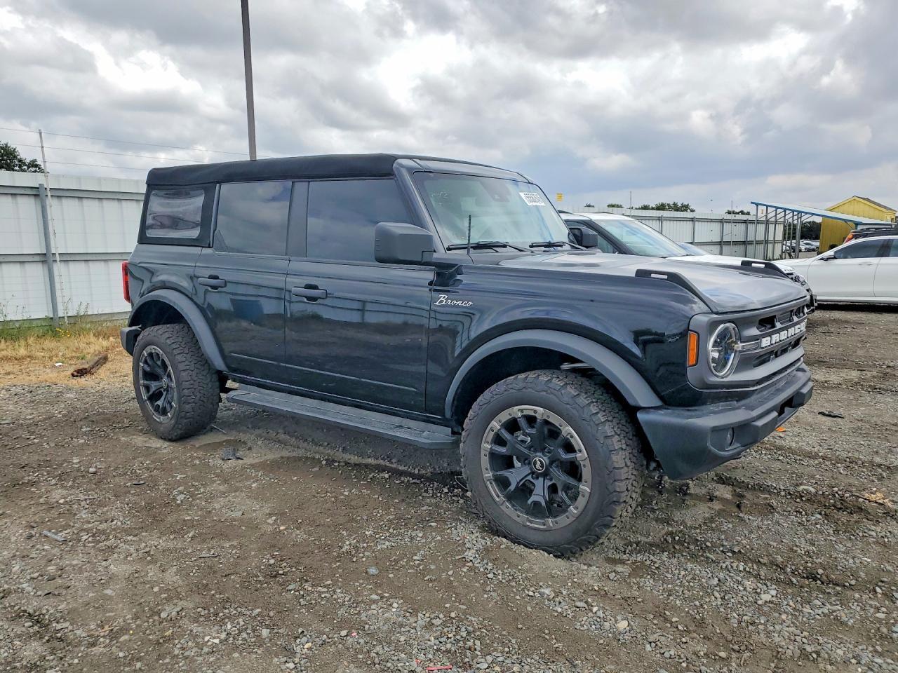 2024 Ford Bronco Big Bend - Image 4