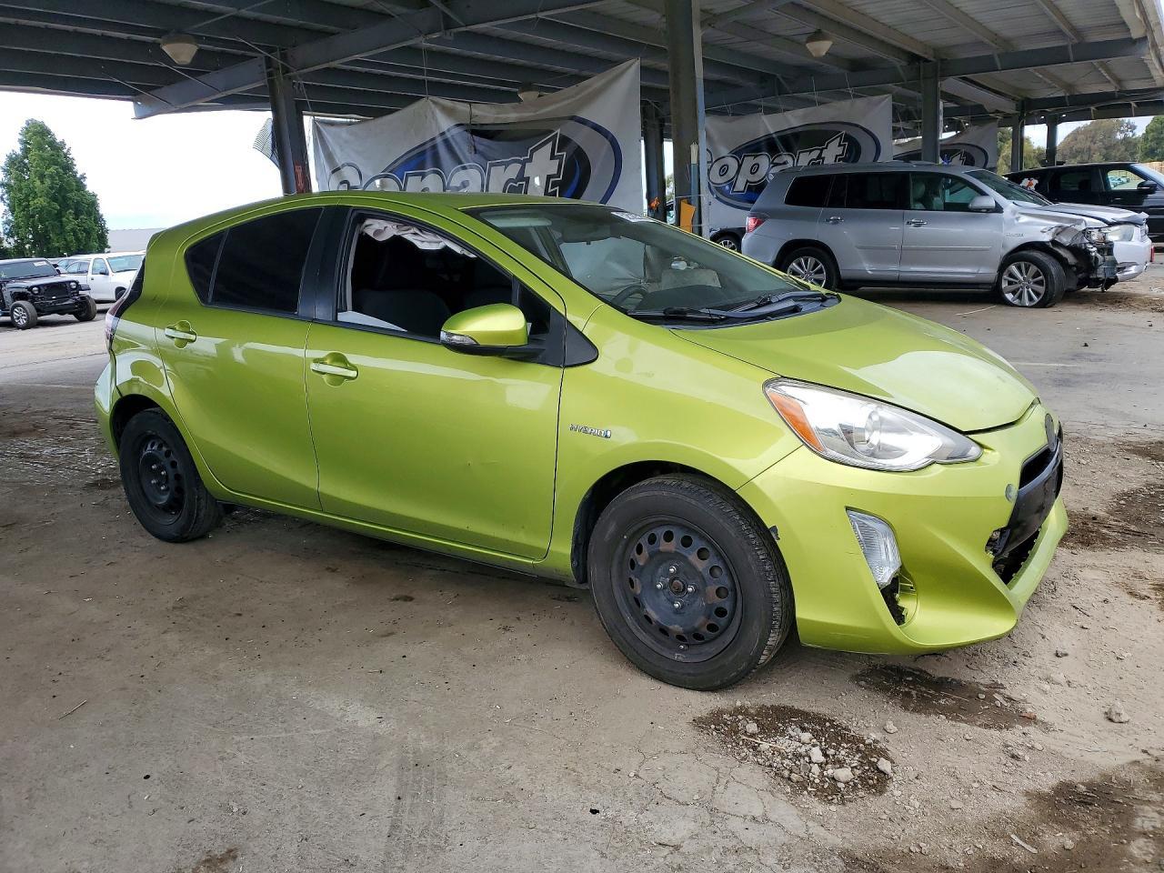 2015 Toyota Prius C Two - Фото 4