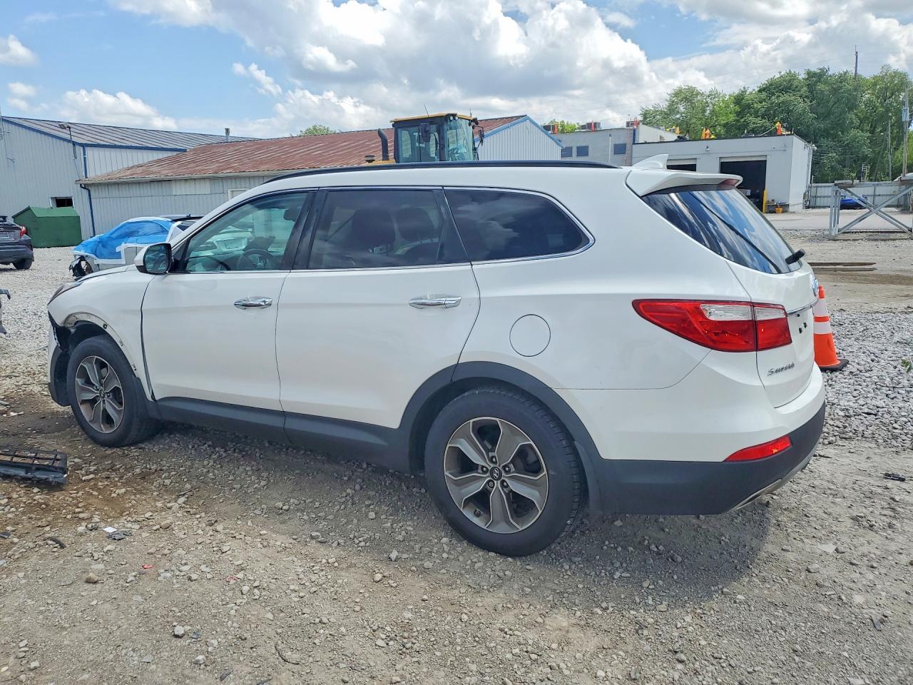 2015 Hyundai Santa Fe Gls - Фото 2
