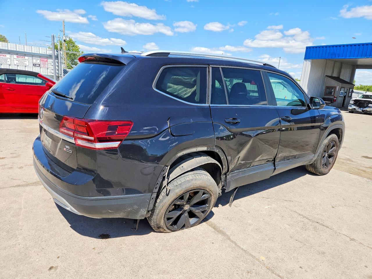 2019 Volkswagen Atlas S - Фото 3