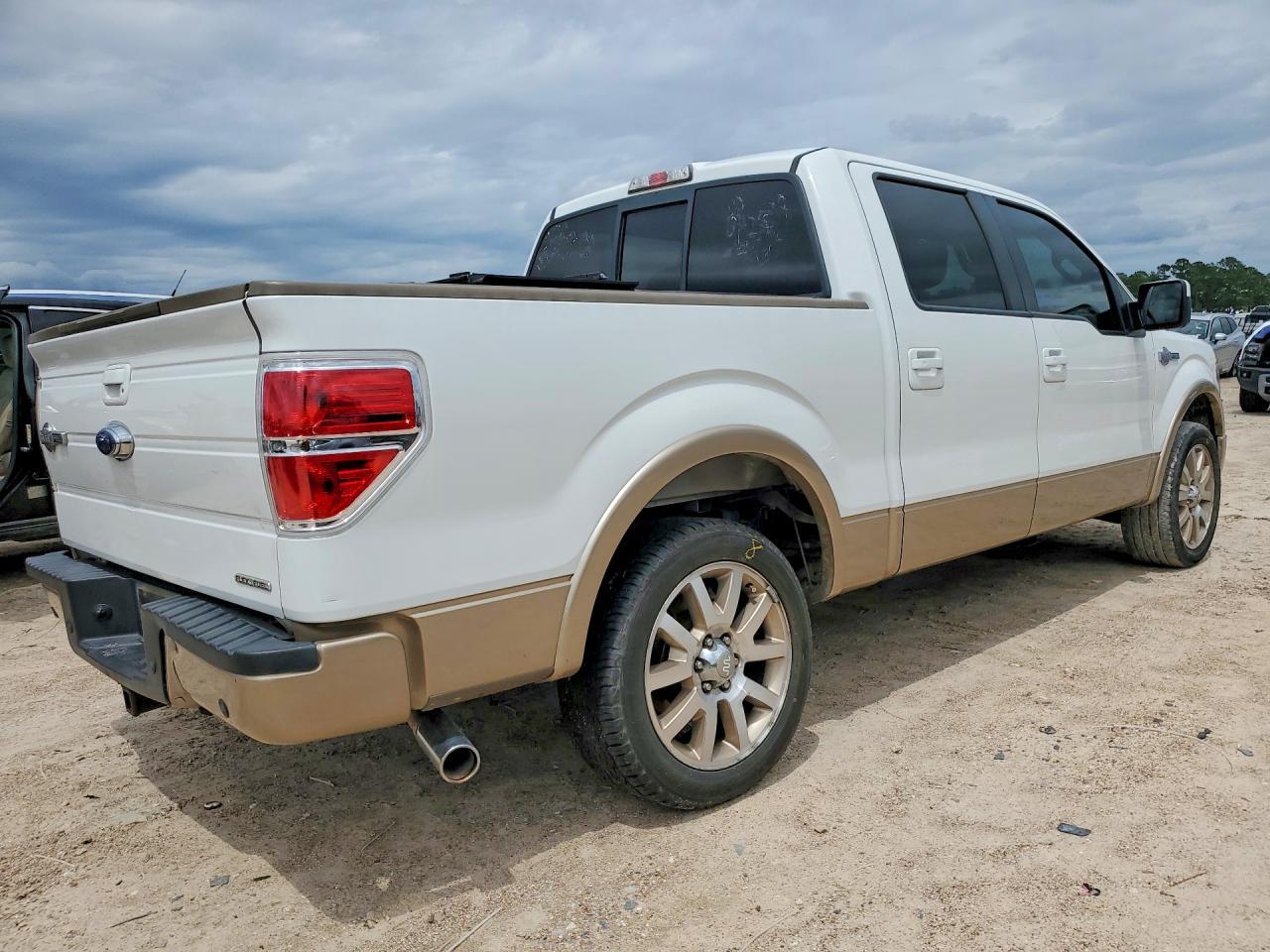 2013 Ford F150 Supercrew - Image 3