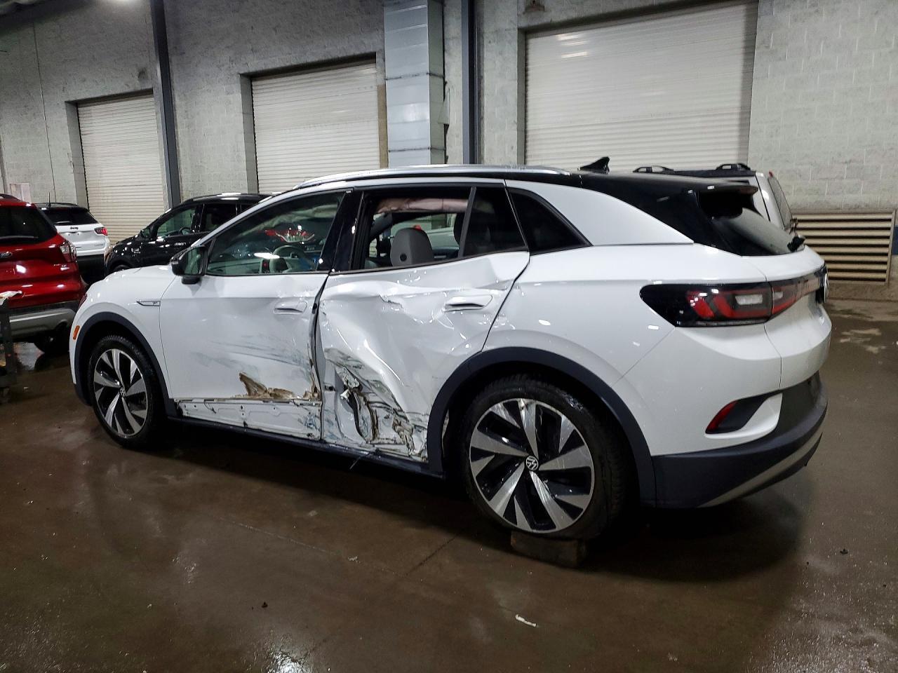 2021 Volkswagen Id.4 First Edition - Фото 2