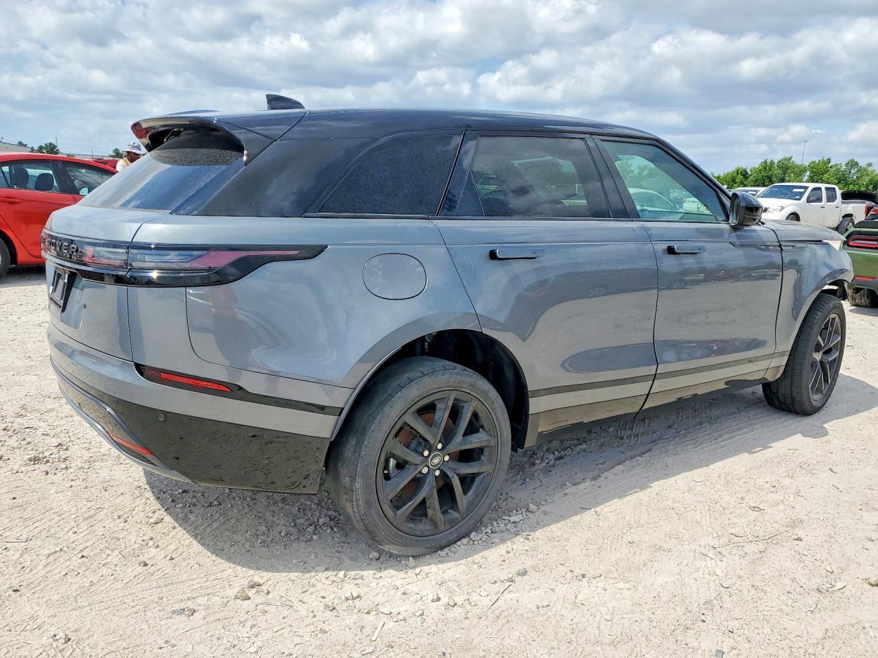 2026 Land Rover Range Rover Velar Dynamic Se - Image 3