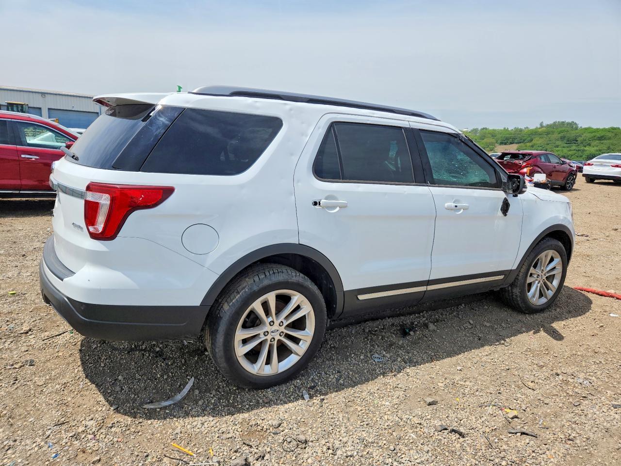 2019 Ford Explorer Xlt - Image 3