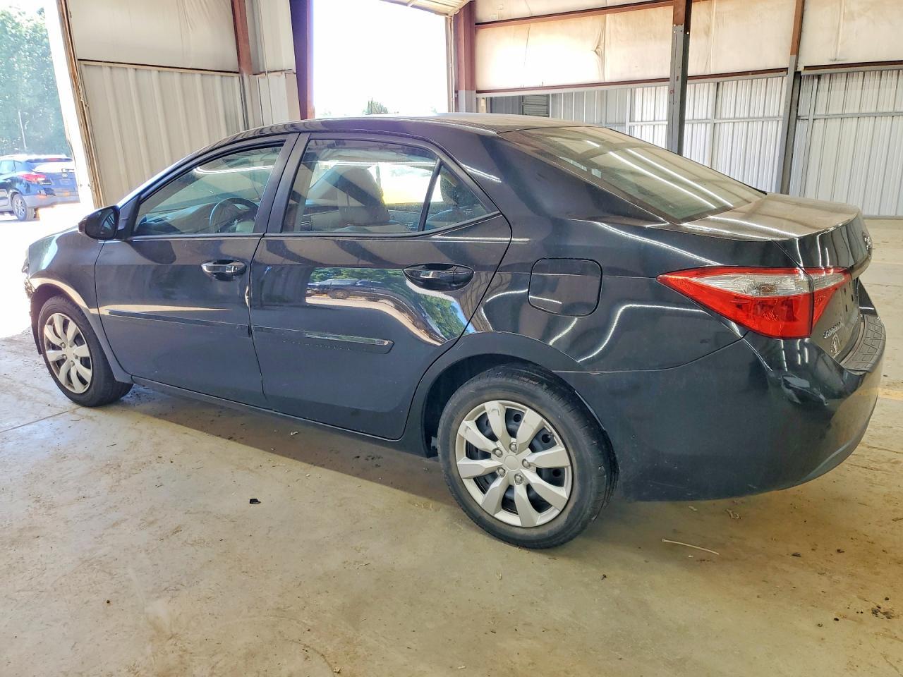 2015 Toyota Corolla Le - Image 2