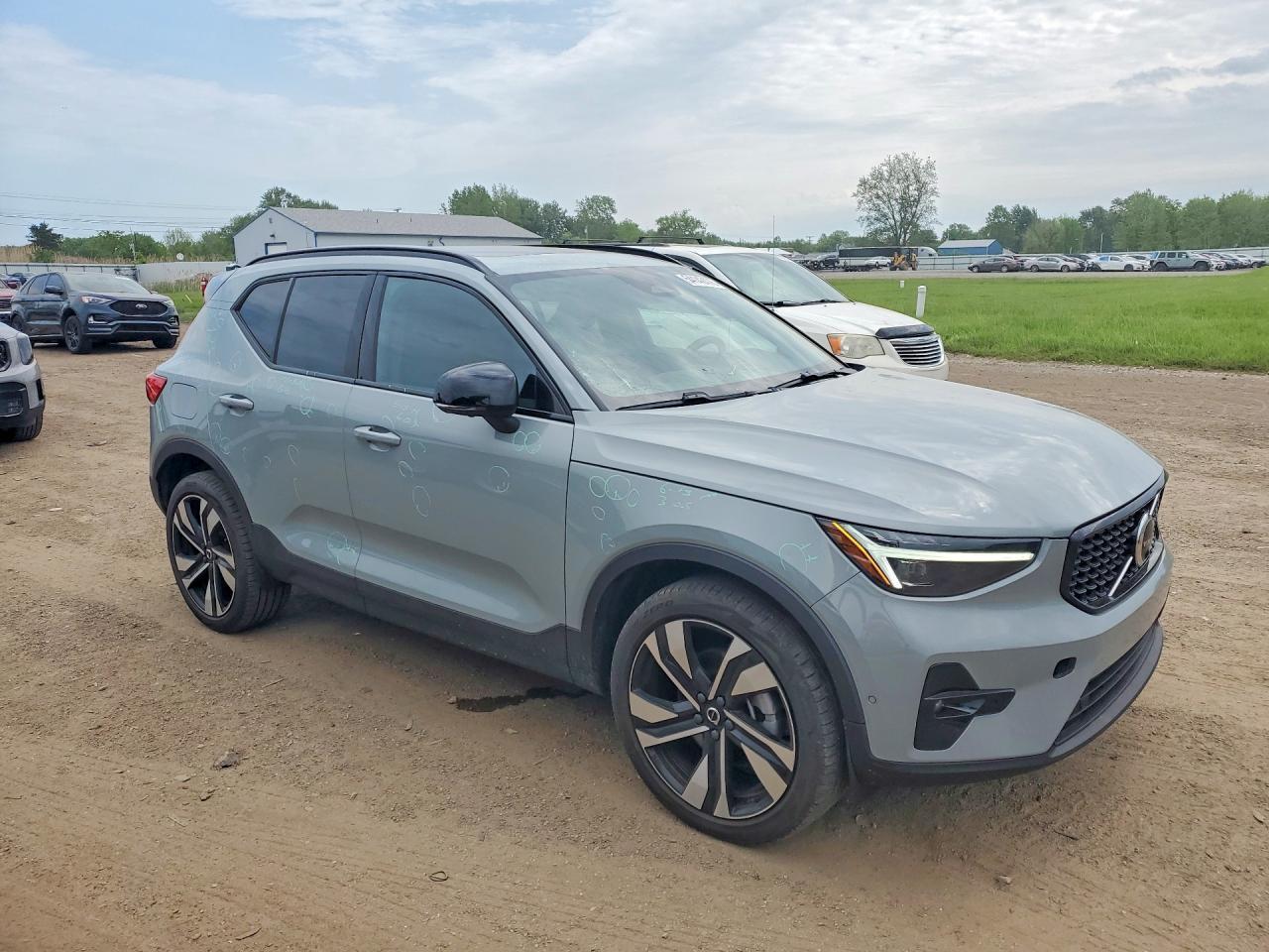 2024 Volvo Xc40 Ultimate - Фото 4
