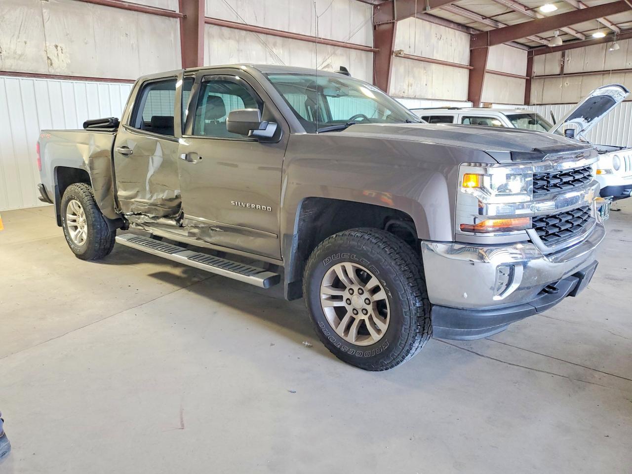 2017 Chevrolet Silverado K1500 Lt - Image 4