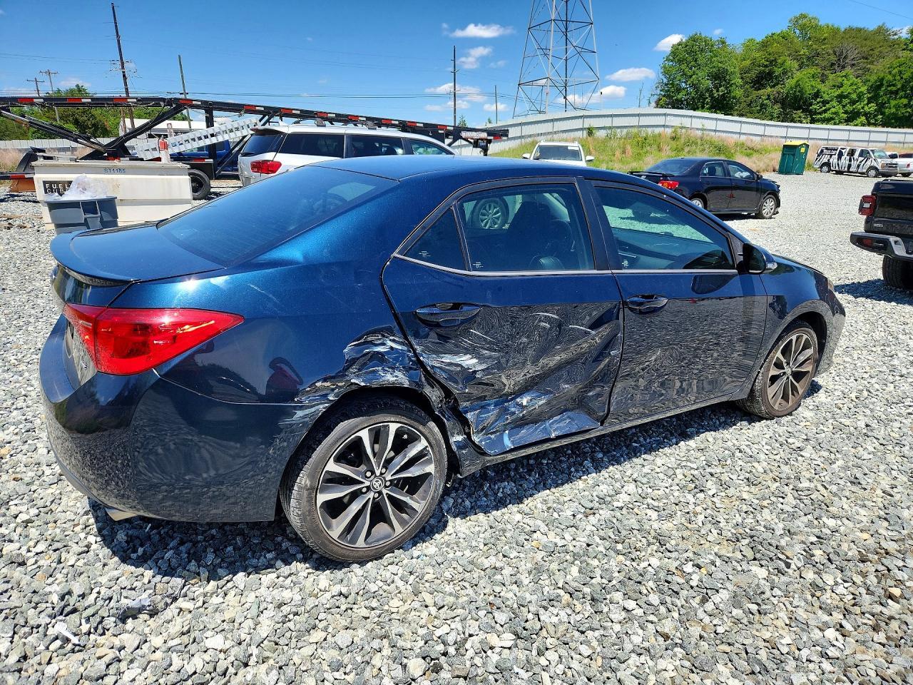 2017 Toyota Corolla Se - Image 3