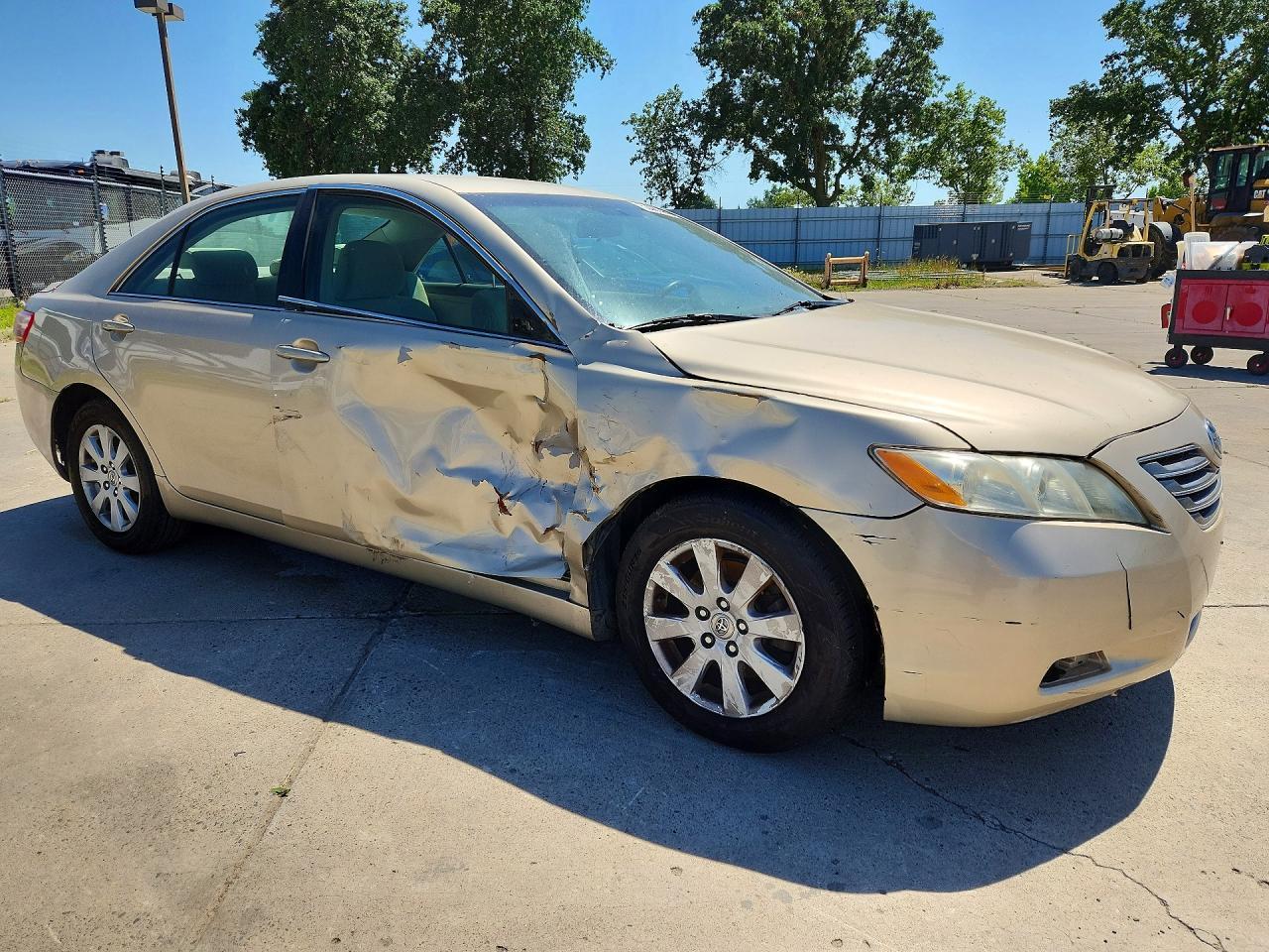 2009 Toyota Camry Le - Image 4