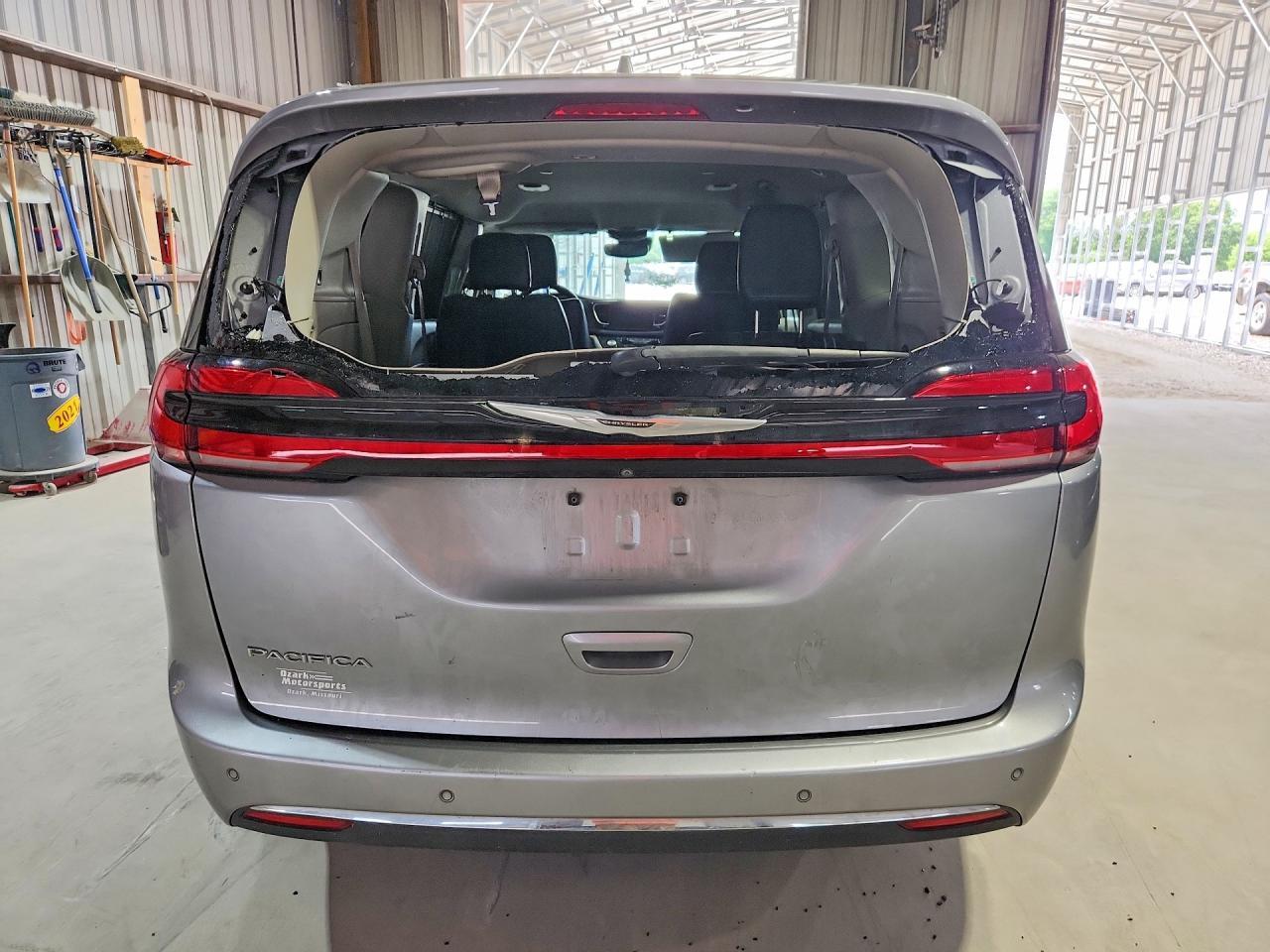2021 Chrysler Pacifica Touring L - Image 6