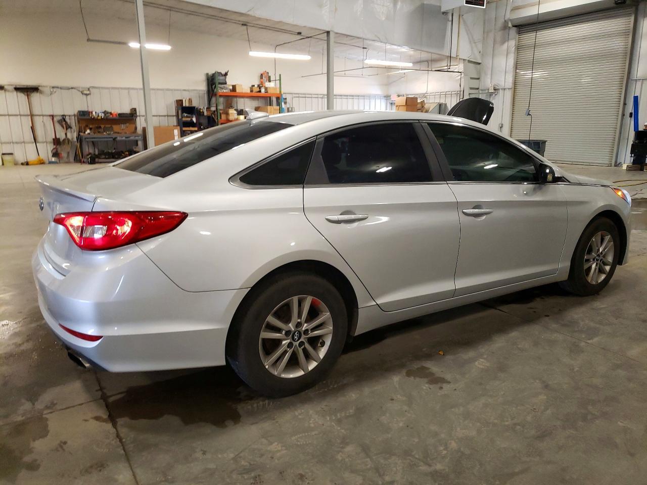 2016 Hyundai Sonata Se - Image 3