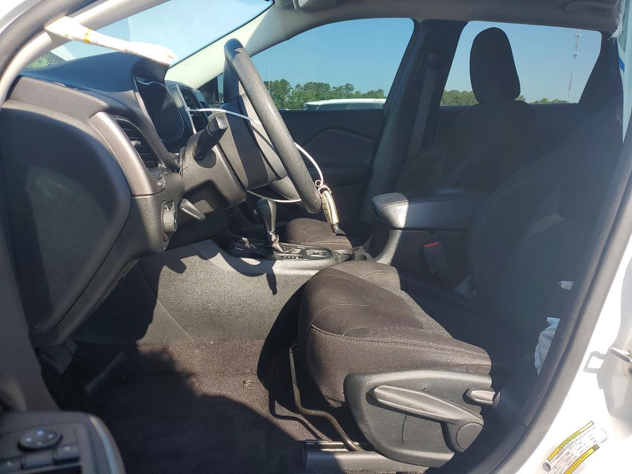 2019 Jeep Cherokee Latitude - Фото 7