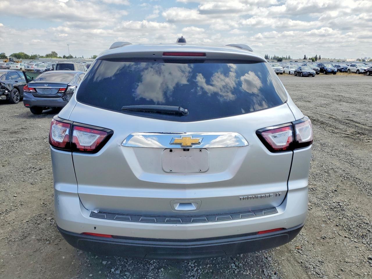 2016 Chevrolet Traverse Lt - Фото 6