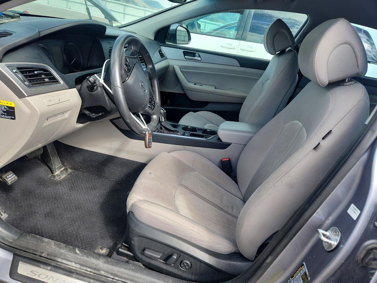 2017 Hyundai Sonata Plug-In Hybrid - Image 7