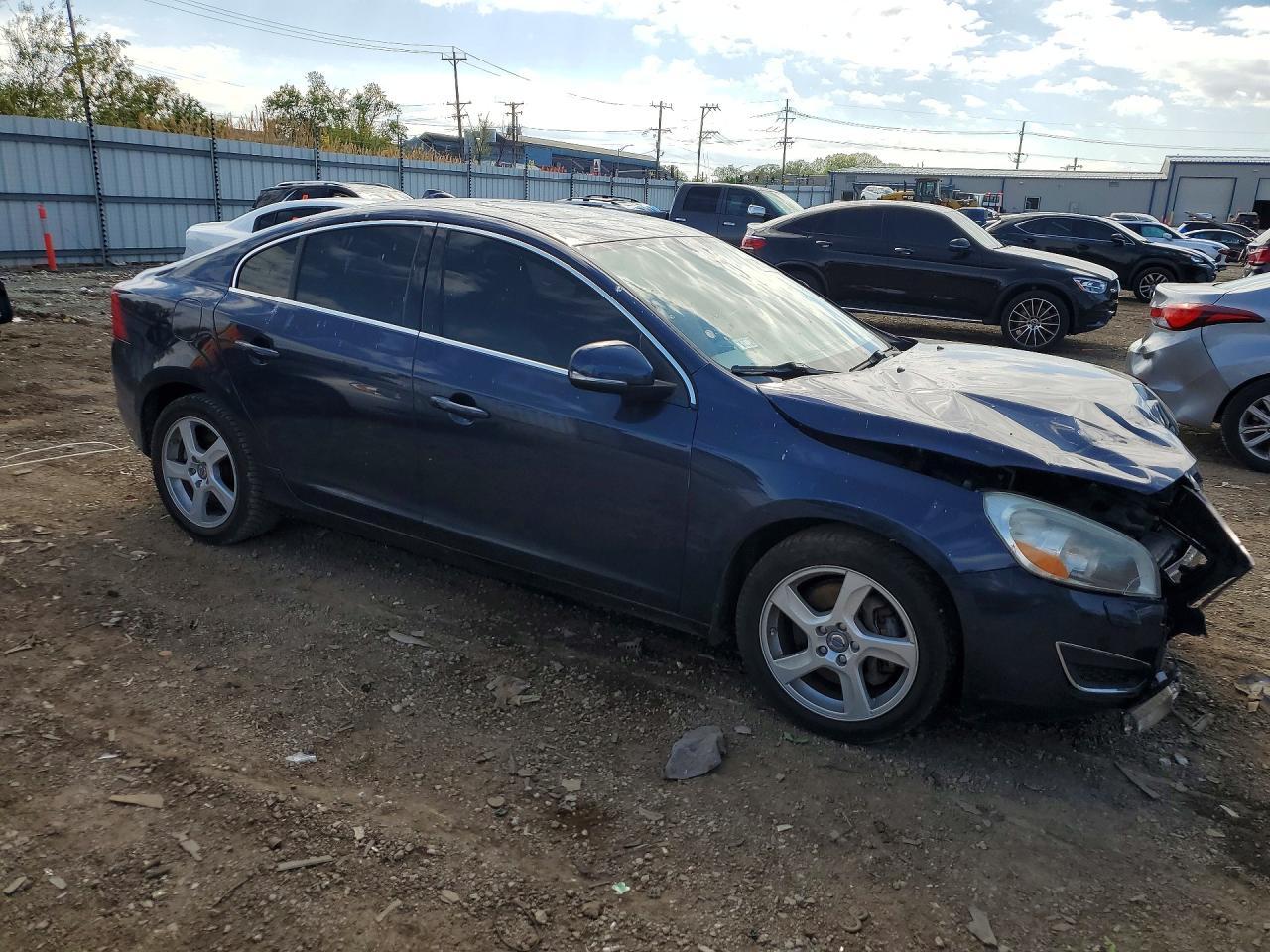2013 Volvo S60 T5 - Image 4