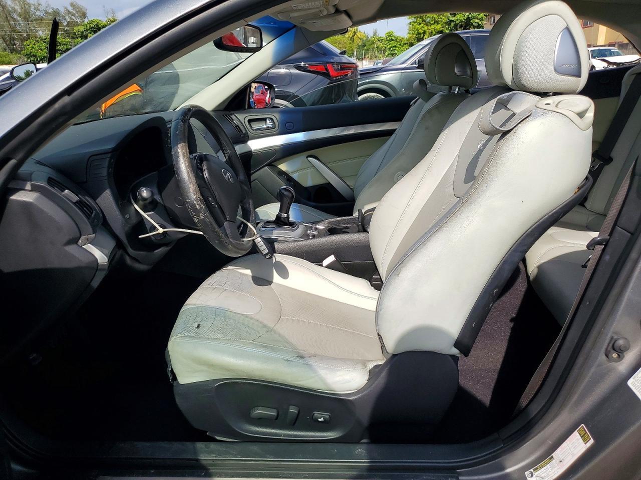 2010 Infiniti G37 Convertible Base - Фото 7