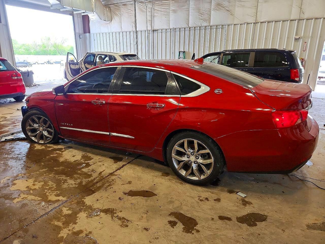 2014 Chevrolet Impala Ltz - Image 2