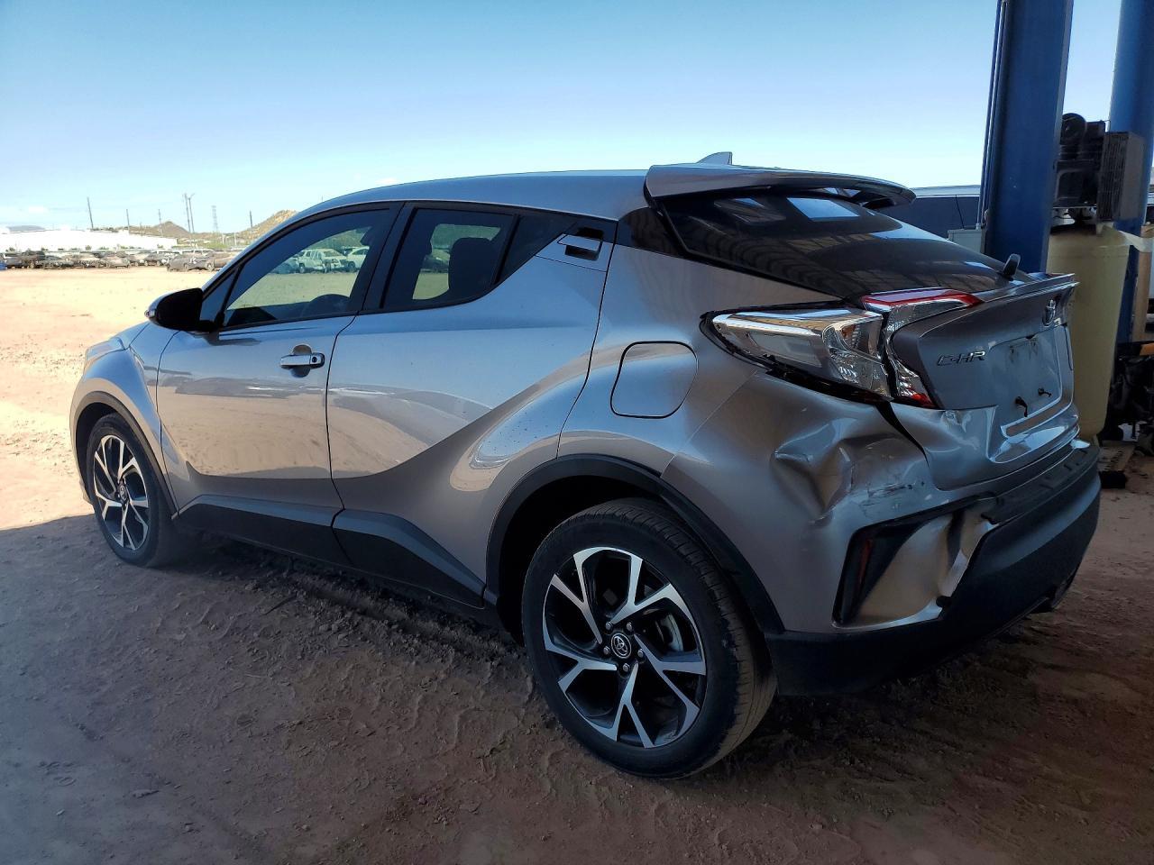 2018 Toyota C-Hr Xle Premium - Фото 2