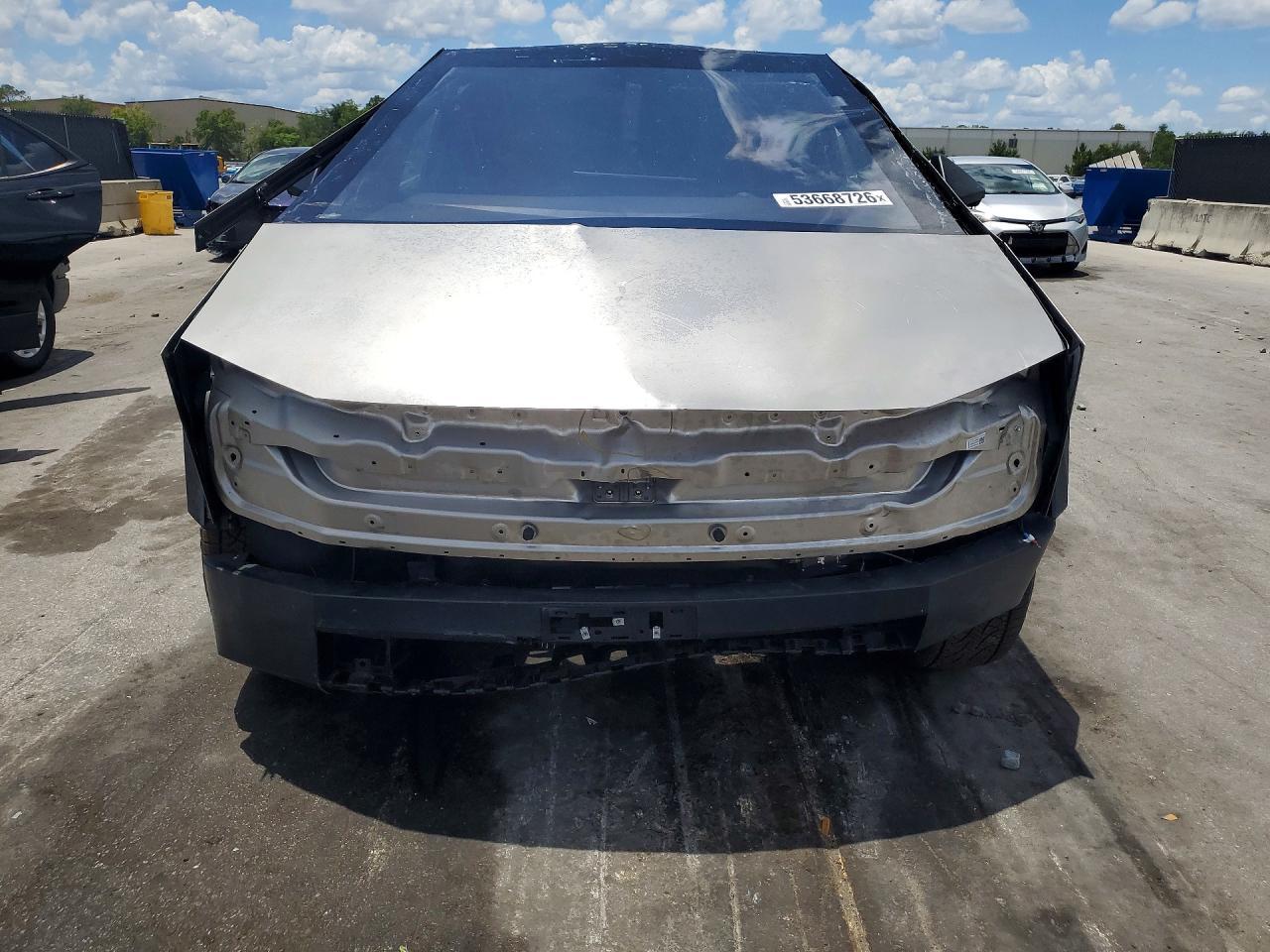 2025 Tesla Cybertruck - Фото 5