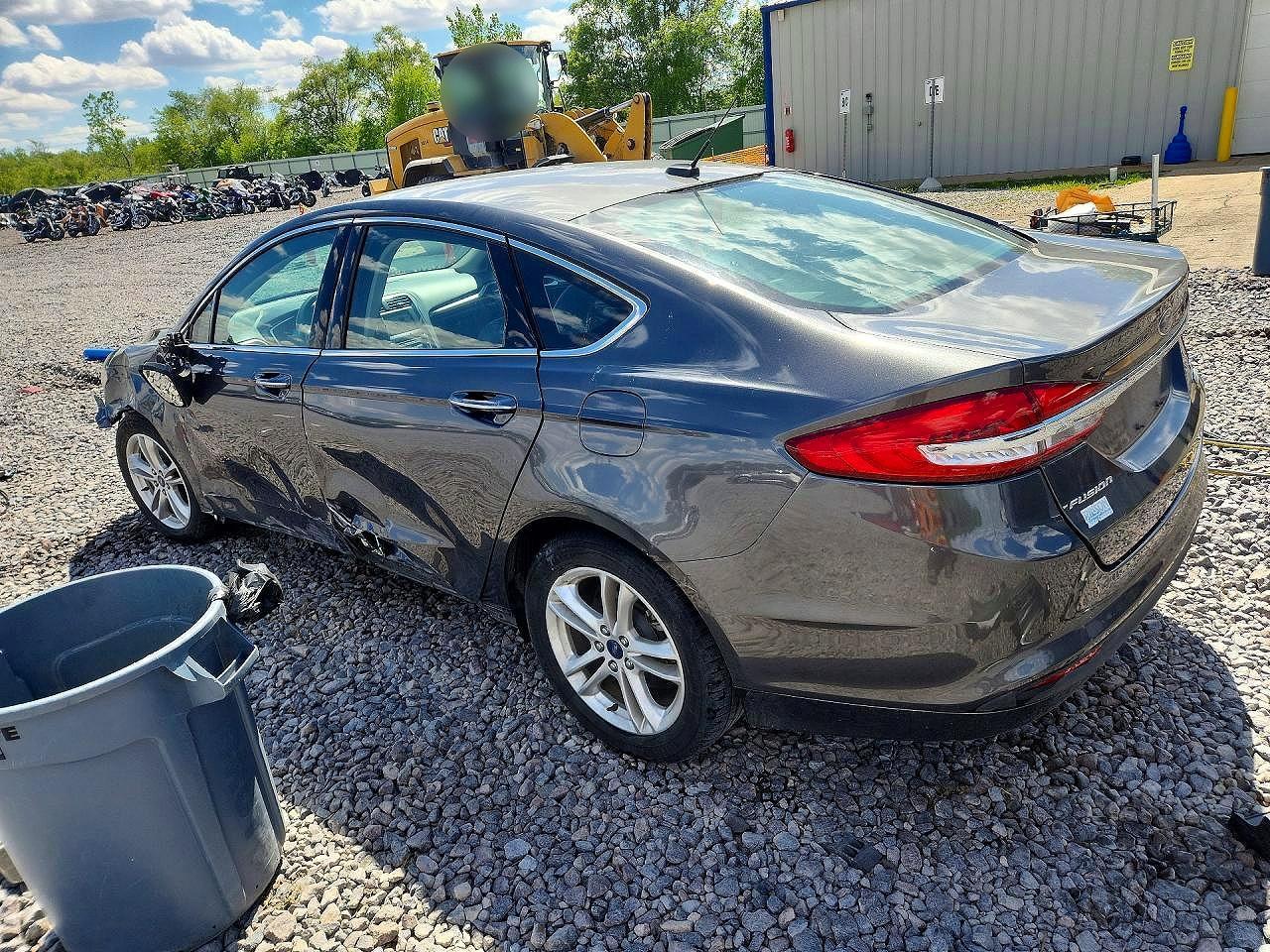 2018 Ford Fusion Se - Image 2