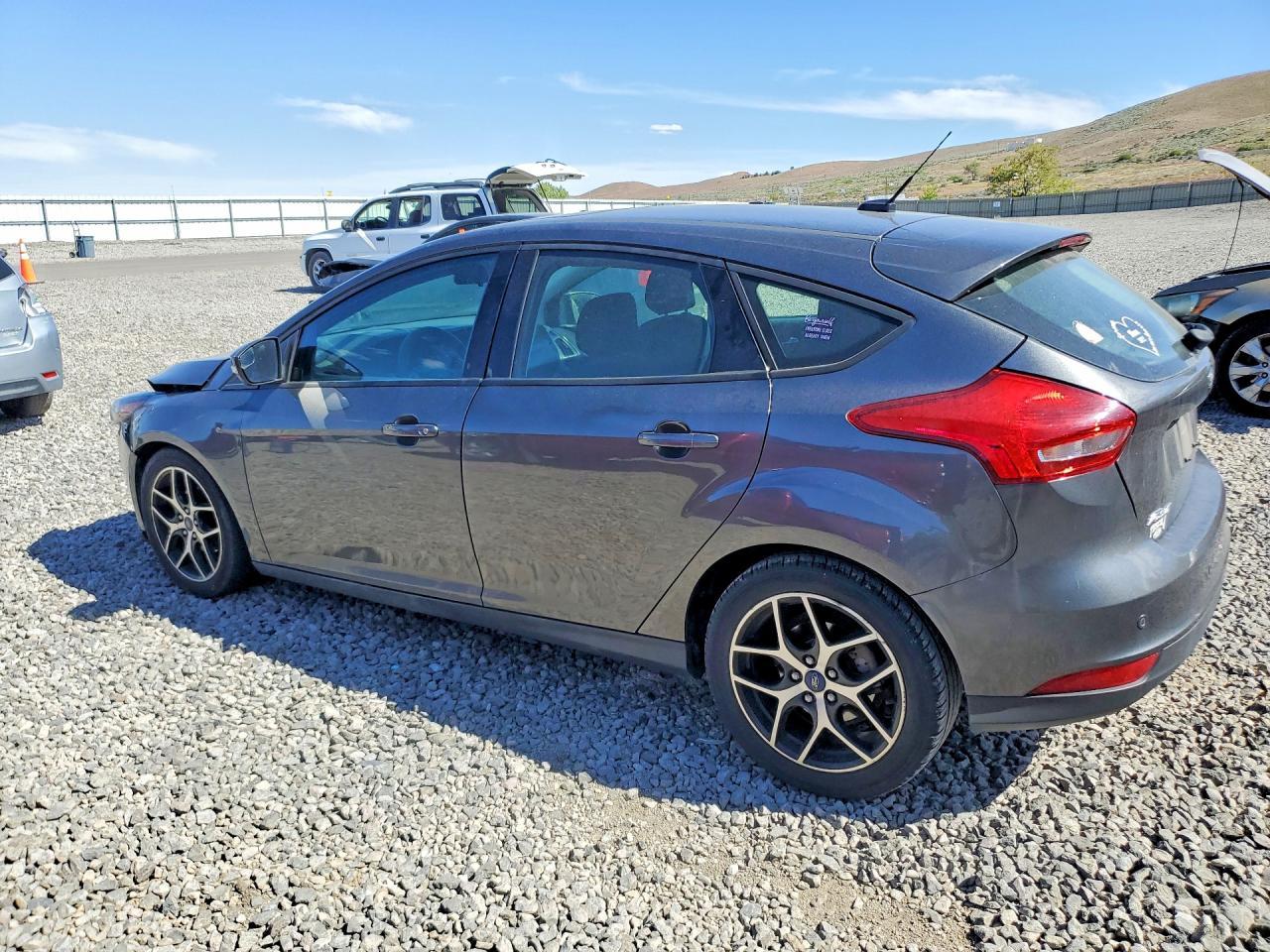 2018 Ford Focus Sel - Image 2
