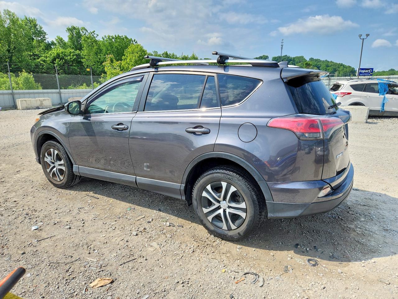 2016 Toyota Rav4 Le - Image 2