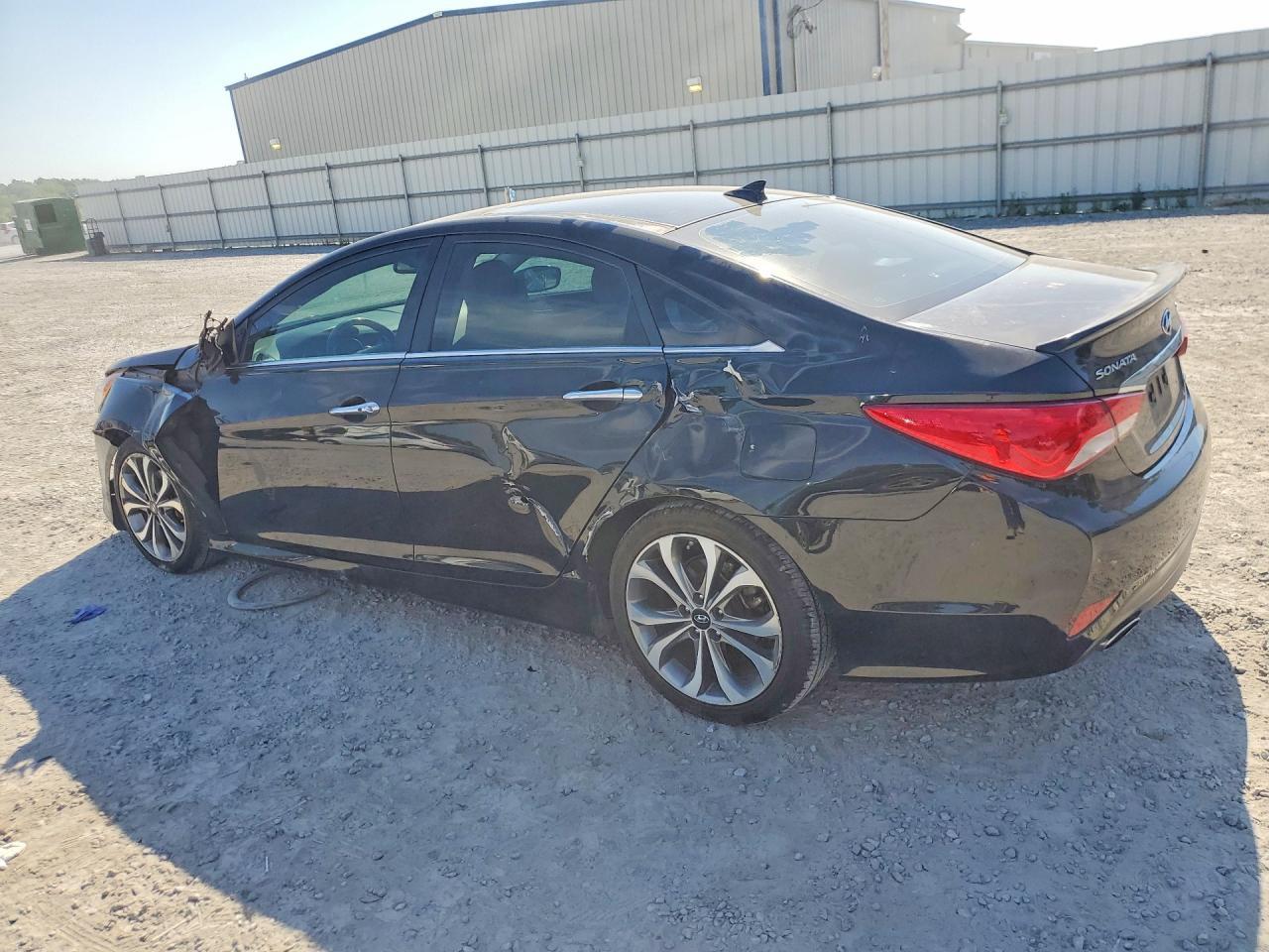2014 Hyundai Sonata Limited 2.0T - Фото 2