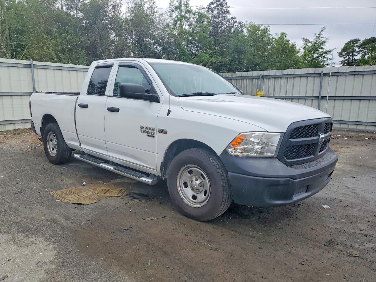2019 Ram 1500 Classic Tradesman - Image 4