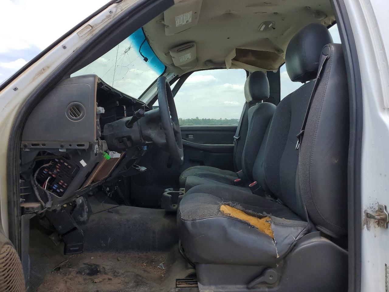 2004 Chevrolet Silverado C1500 - Фото 7