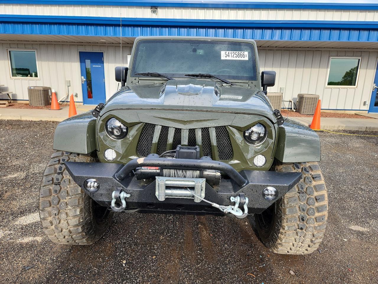 2016 Jeep Wrangler Unlimited Rubicon - Image 5