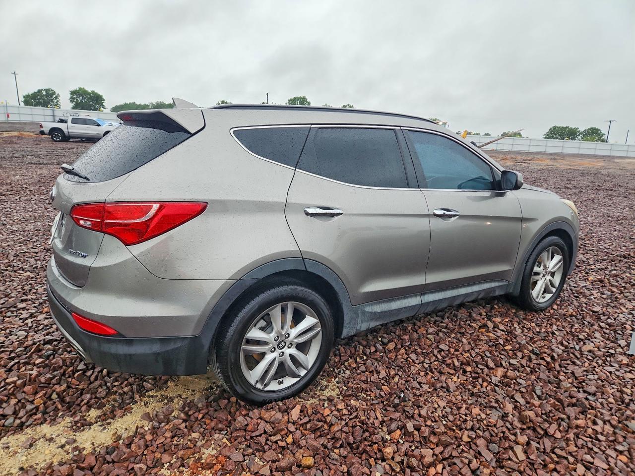 2013 Hyundai Santa Fe Sport 2.0T - Image 3