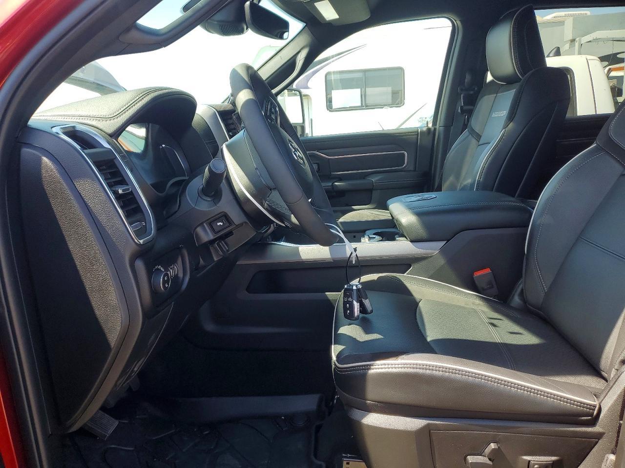 2026 Ram 2500 Laramie - Фото 7