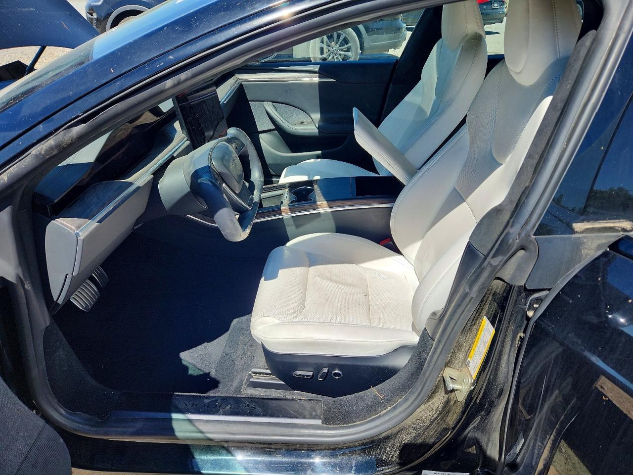 2022 Tesla Model S - Фото 7