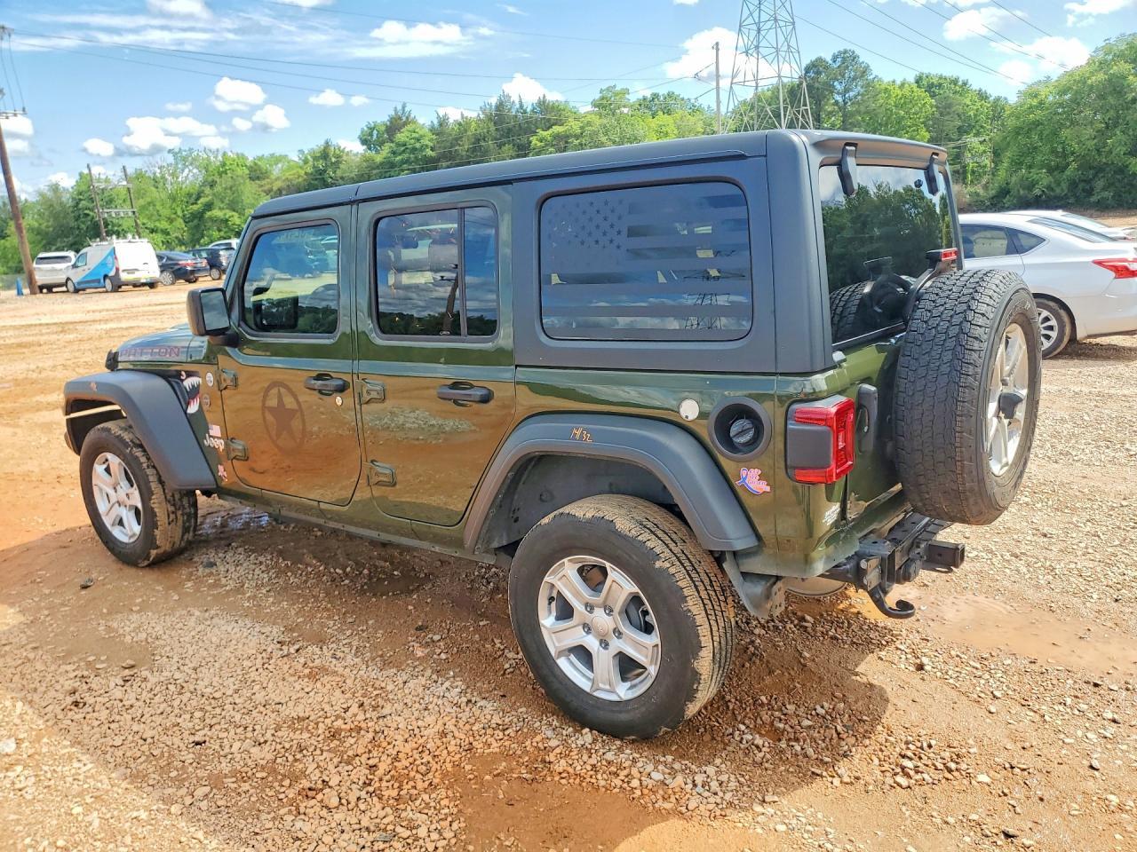 2021 Jeep Wrangler Unlimited Sport - Фото 2