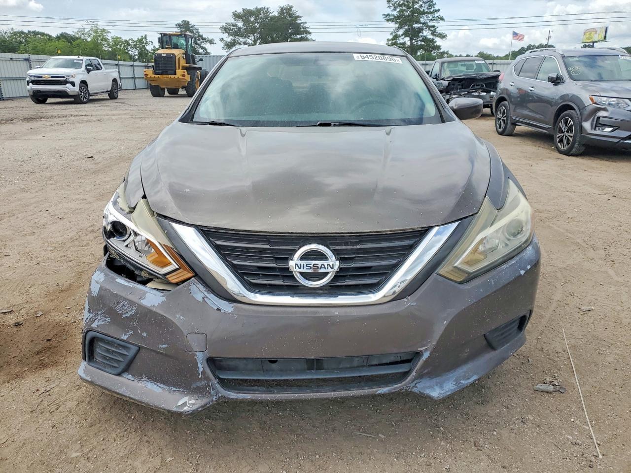 2017 Nissan Altima 2.5 S - Image 5