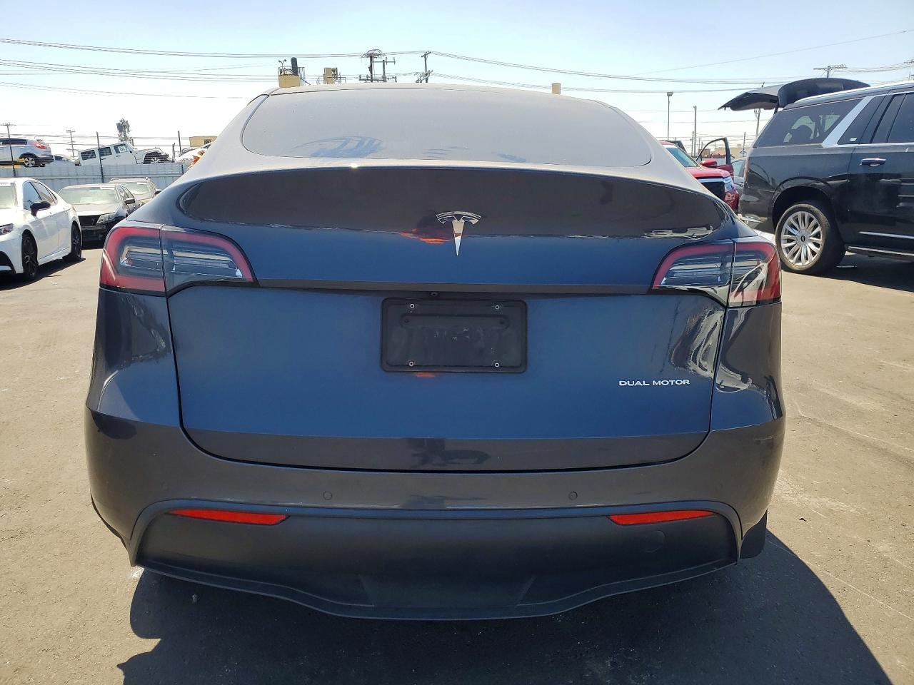 2022 Tesla Model Y - Фото 6