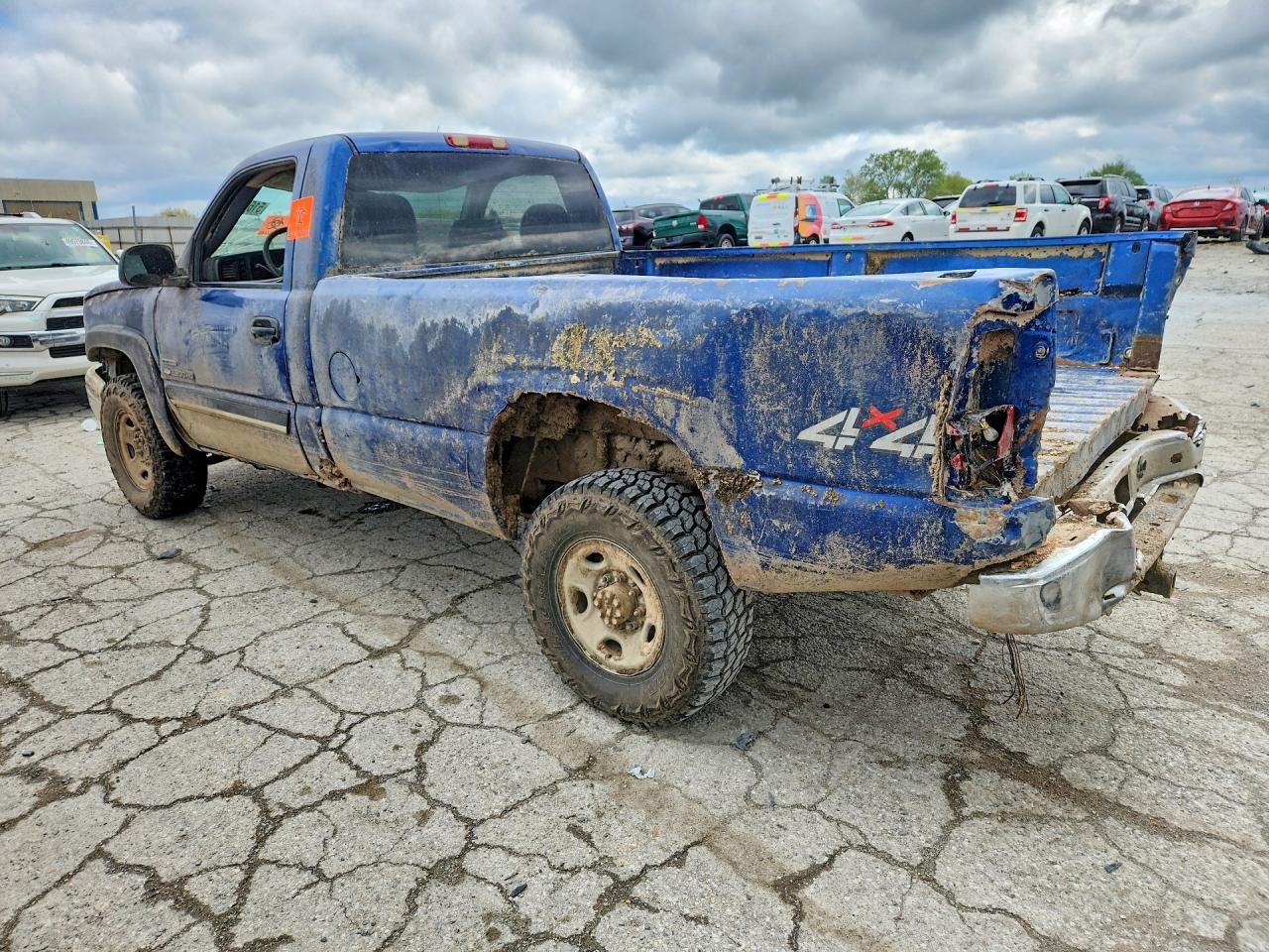 2004 Chevrolet Silverado K2500 Heavy Duty - Фото 2