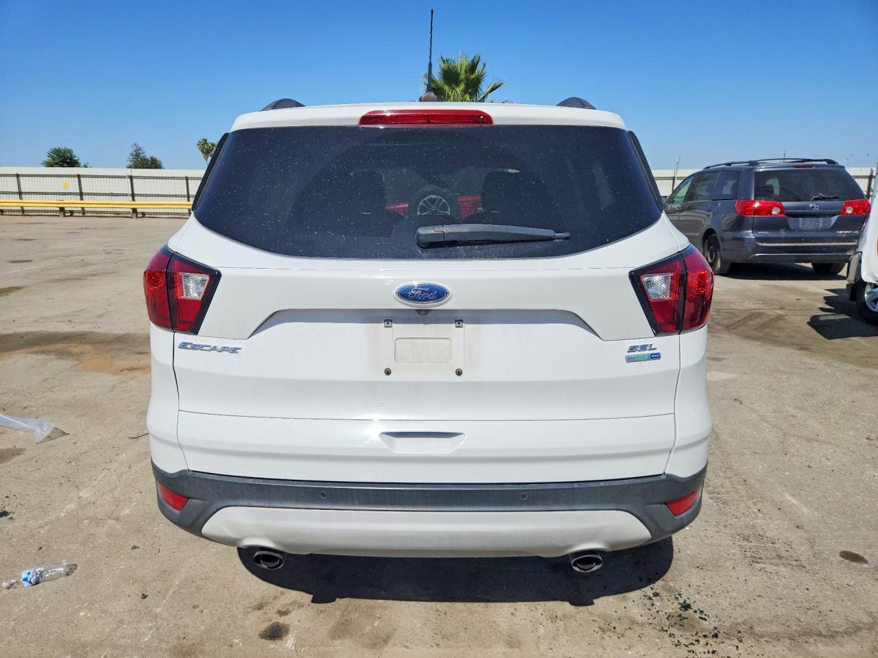 2019 Ford Escape Sel - Фото 6
