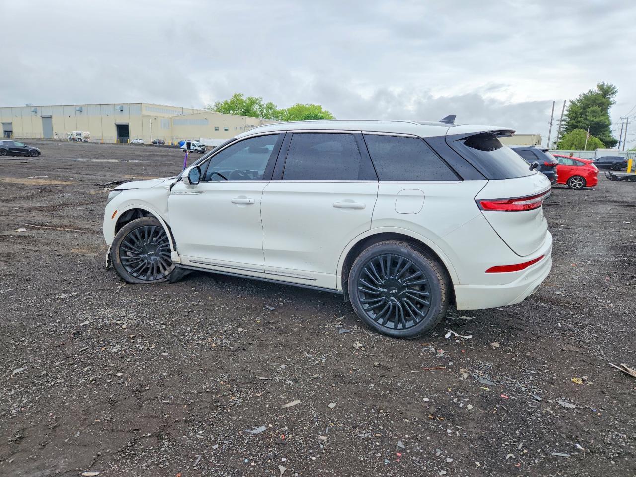 2021 Lincoln Corsair - Фото 2