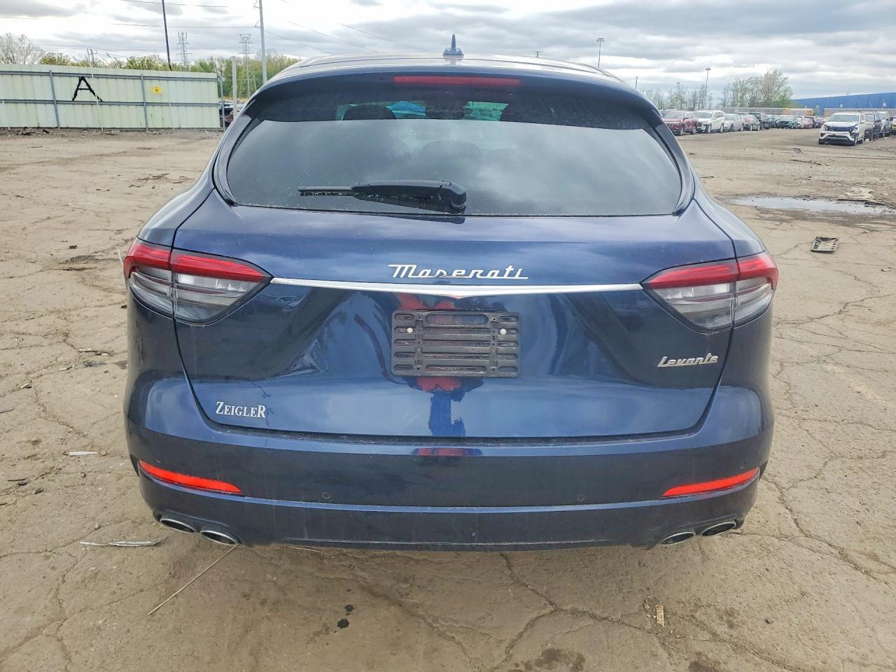 2022 Maserati Levante Base - Фото 6
