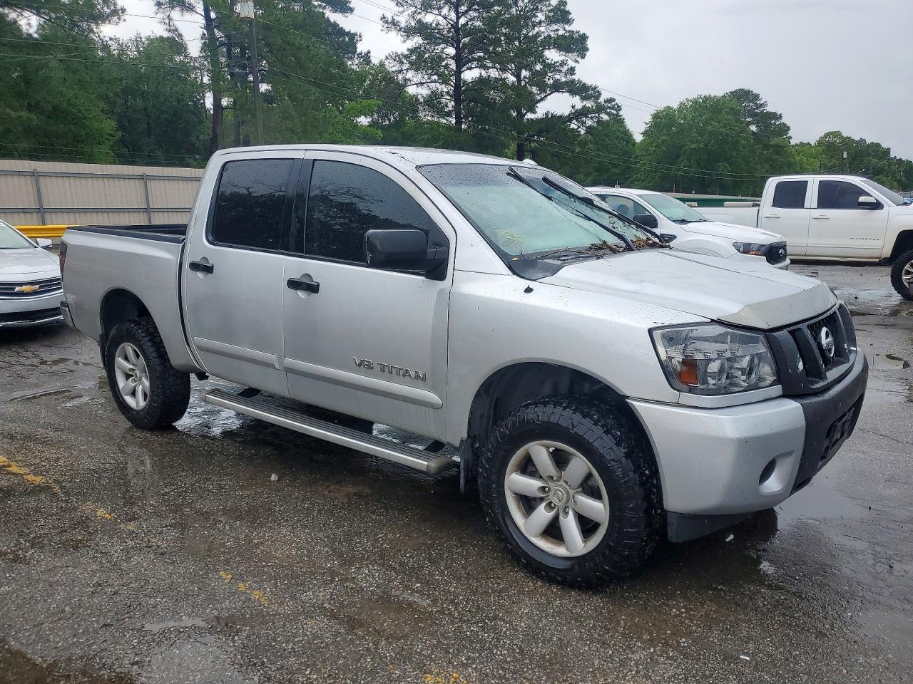 2013 Nissan Titan Sv - Фото 4
