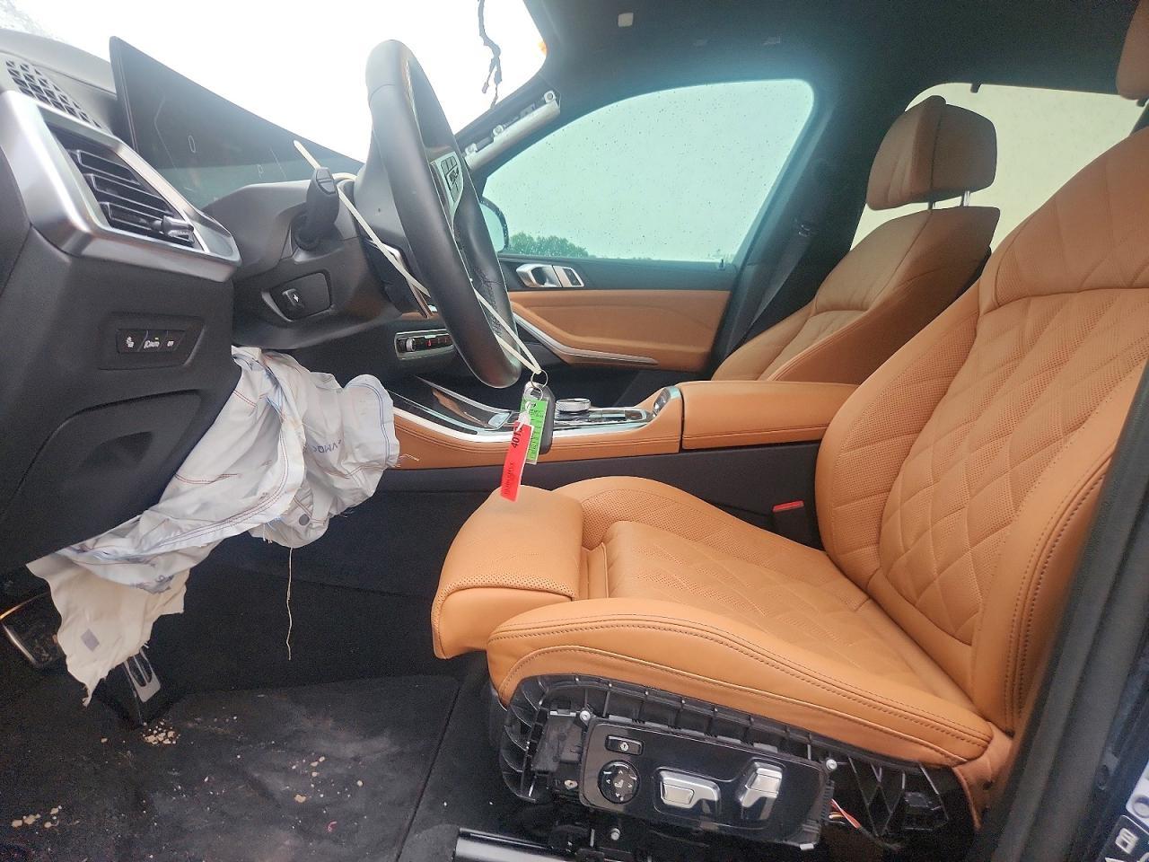 2025 BMW X5 xDrive40I - Image 7