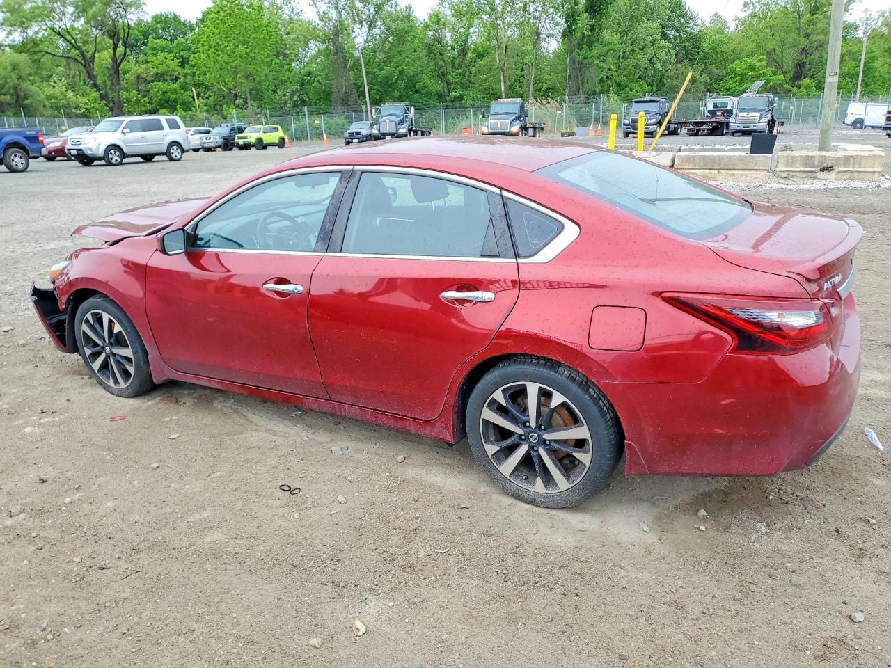 2018 Nissan Altima 2.5 Sr - Image 2