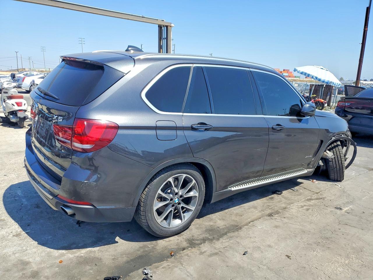 2014 BMW X5 xDrive35I - Фото 3