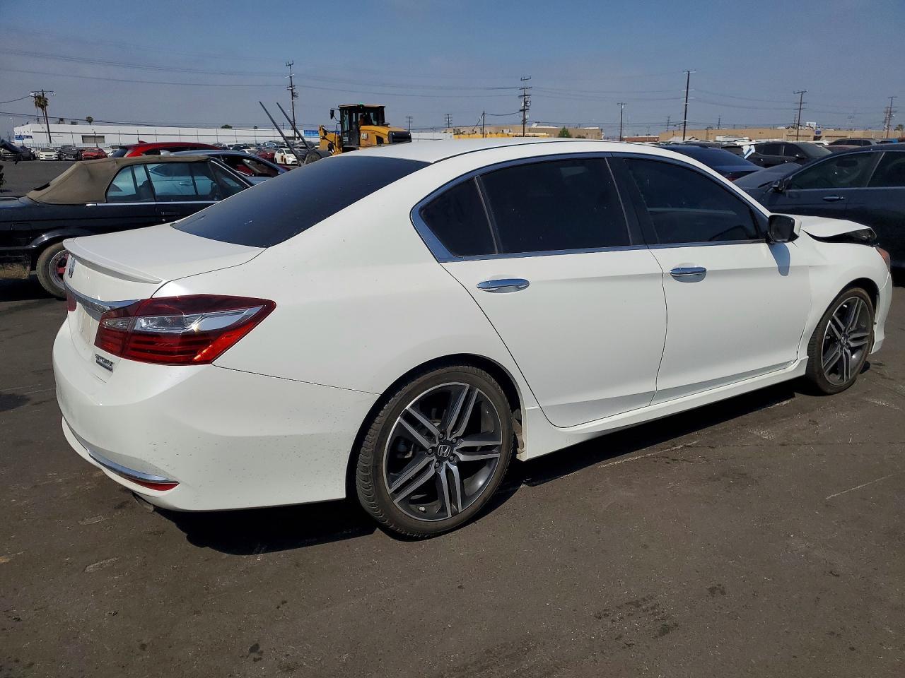 2017 Honda Accord Sport Special Edition - Фото 3